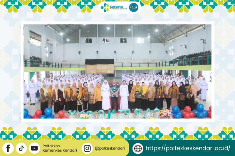 Capping Day Pemasangan KAP dan Ucap Janji Mahasiswa Prodi D-III Kebidanan Poltekkes Kemenkes Kendari Tahun 2025